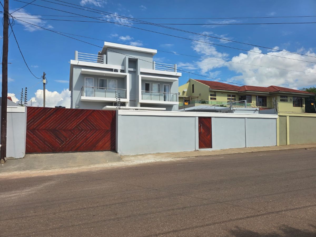 Moradia tipo4 cidade da matola Hanhane