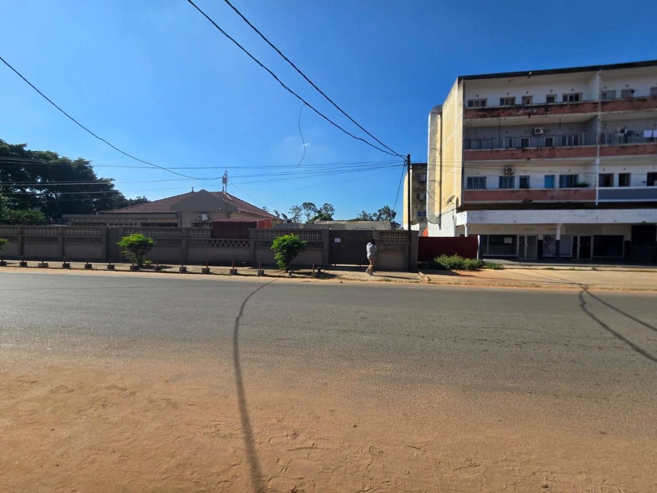Vende-se terreno na cidade da matola