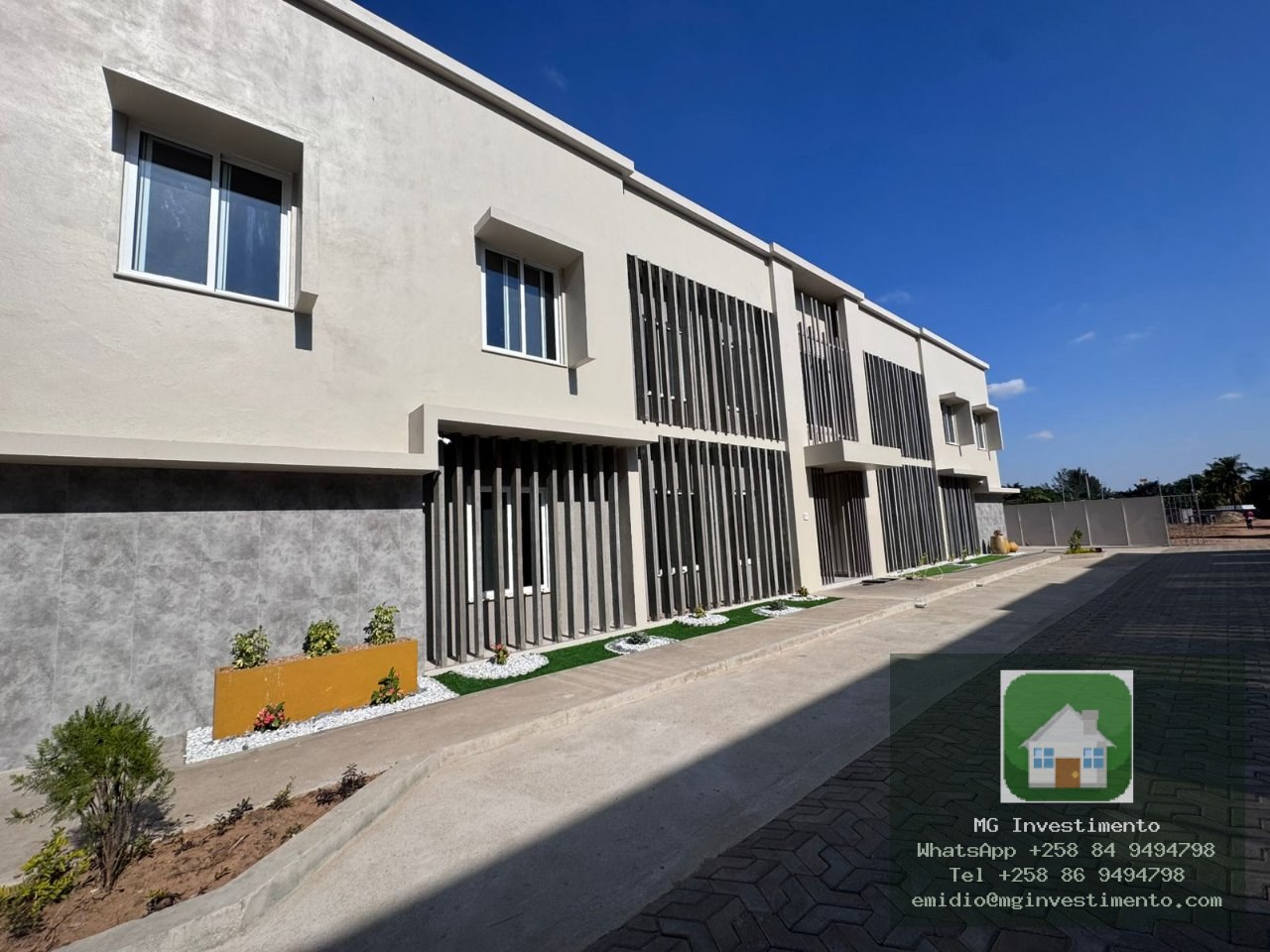 Vende-se ao preço de 10.000,000,00 MZN Moradia do tipo3 no condomínio pedras do rio